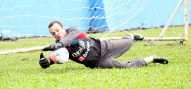 Goleiro do Paysandu destaca semana decisiva no Campeonato Paraense e na Copa Verde