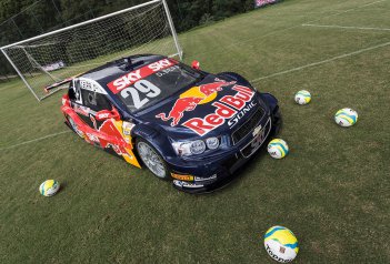 Stock Car: Red Bull Racing entra em campo para temporada 2014
