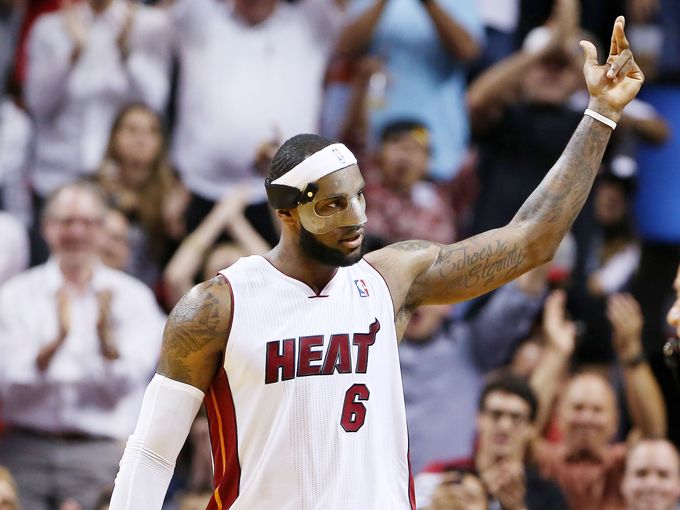 Basquete: LeBron marca 25 no 1º quarto e Heat bate Cavaliers na NBA