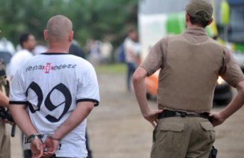 Torcedores vascaínos são libertados de presídio em SC