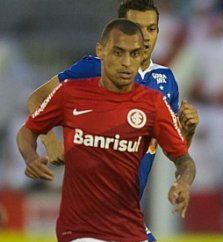 Gaúcho: Ex-Menino da Vila acerta com Inter até o fim do ano