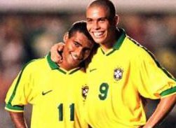 Copa 2014: Romário rebate e volta a cobrar Ronaldo por ingressos