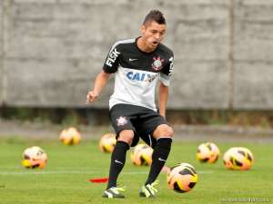 Especulado na Ponte, ex-Corinthians acerta com o Bahia
