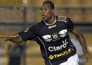 Zagueiro comemora boa fase e acredita na classificação do Bragantino