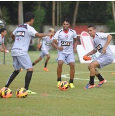 Baiano: Após empate na Copa do Brasil, meia do Vitória quer vitória em clássico