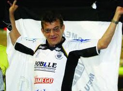 Às vésperas da decisão, diretoria do Comercial promete pagar salários atrasados