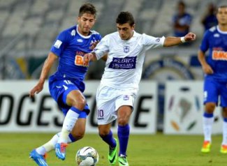Cruzeiro 2 x 2 Defensor Sporting-URU – Gol no fim complica Raposa