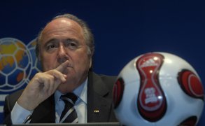 Blatter se cala sobre denúncias da Copa de 2022
