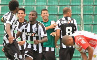 CATARINENSE: Figueirense vence e encaminha vaga na final