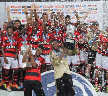 CARIOCA: Fla fecha fase com vitória por 5 a 3 sobre a Cabofriense