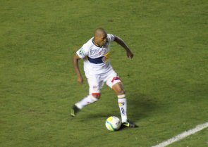 Paulista A2: Lateral do Grêmio Barueri demonstra alegria com reestreia