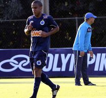 Mineiro: Ex-São Paulo treina com o grupo e deve reforçar o Cruzeiro