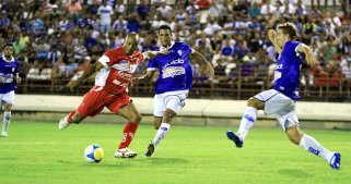 ALAGOANO: CSA e CRB defendem liderança de seus grupos