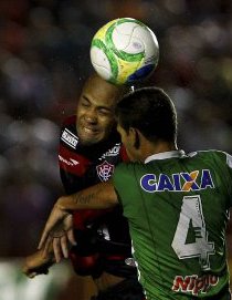 BAIANO: Vitória sai na frente e fica a um empate da decisão