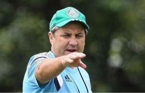 Palmeiras mira contratação de meia-artilheiro e irmão de ex-Corinthians