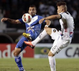 Coritiba negocia contratação de ex-volante da Ponte Preta