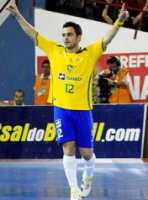 Futsal: Confederação divulga nota resposta para declarações de Falcão