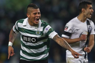 PORTUGUÊS: Sporting vence e segue na cola do Benfica
