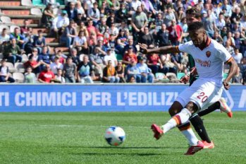 ITALIANO: Com gol de Michel Bastos, Roma vence fora de casa