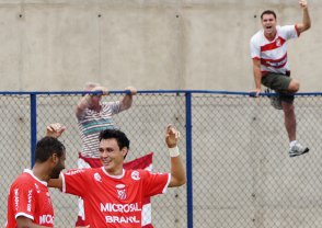 Guarani 1 x 2 Capivariano – A elite está pintada com o vermelho do Leão!