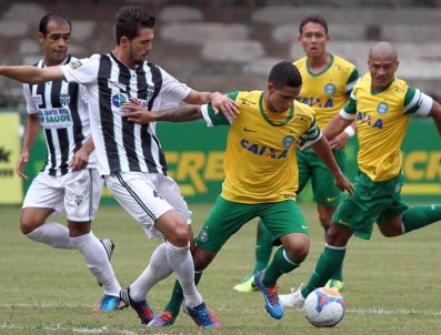 PARANAENSE: Zebra elimina o Coritiba e se garante na grande final