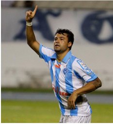 Pivô de polêmica do Brasileirão, ex-meia do Corinthians anuncia aposentadoria