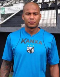 Série B: Bragantino contrata zagueiro do Linense e volante do Timão