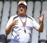 Copa do Brasil: Adilson confirma reservas do Vasco contra o Resende-AM