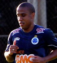 Libertadores: Cruzeiro viaja para o Chile sem atacante e lateral titulares