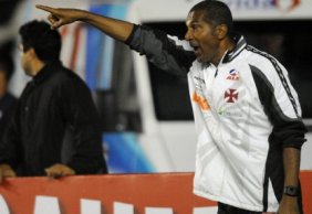 Ex-técnico do Vasco da Gama é o novo treinador do Fluminense