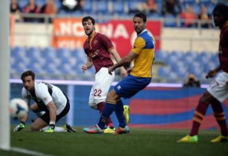 ITALIANO: Roma vence jogo adiado e diminui vantagem da Juventus