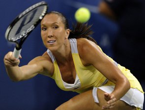 Tênis: Favoritas avançam às oitavas de finais em Charleston