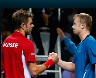 Tênis: Wawrinka perde, mas Federer dá ponto à Suíça na Davis