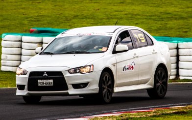 Velocidade: Mitsubishi Motors estreia competição no asfalto