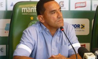 Blog do Ari: Simplício foi engolido no Guarani e nem dá pra avaliar seus erros