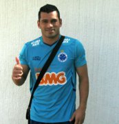 Mineiro: Lateral paraguaio admite ansiedade para 1º clássico no Cruzeiro