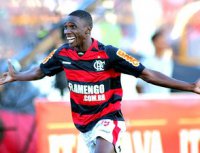 Empresário de jogadores de Flamengo e Corinthians é preso suspeito de chefiar tráfico