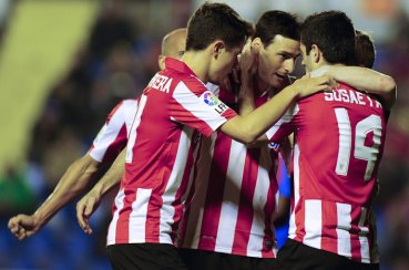 ESPANHOL: Zagueiro perde pênalti e faz contra em vitória do Bilbao