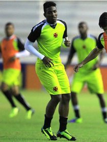 Vasco estende contrato de jovem promessa até 2017