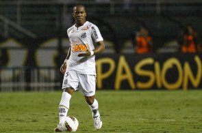 Paulistão: Volante promete Santos com postura diferente na final