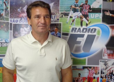 Técnico Giba visita FI e rasga elogios ao Ituano e Botafogo no Paulistão