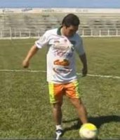 Escondendo a “barriguinha”? Artilheiro do Tanabi foge dos exames médicos