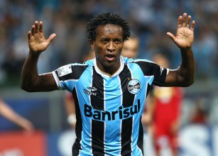 Gaúcho: Ex-Seleção treina e pode ser novidade do Grêmio no Gre-Nal