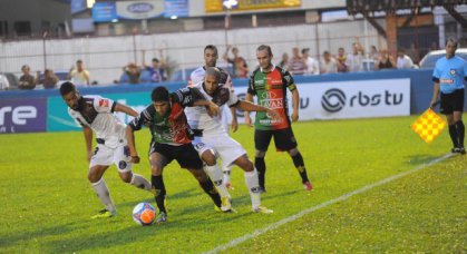 CATARINENSE: Brusque vence o Juventus e os dois acabam rebaixados