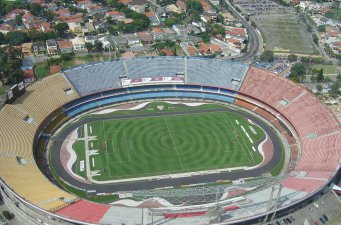 Vice do Corinthians diz que Morumbi deveria ser dinamitado