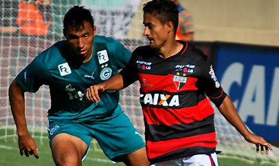 GOIANÃO CHEVROLET: Ufa! O campeão saiu aos 48 minutos do segundo tempo