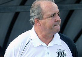 CBF oficializa ex-Ponte e Guarani como técnico da seleção feminina