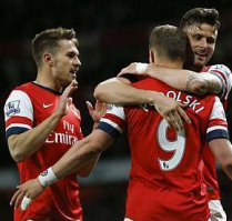 INGLÊS: Arsenal encerra jejum de vitórias e volta ao G4