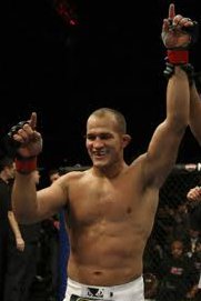 UFC: Cigano ganha fôlego para lutar cinco rounds contra Miocic