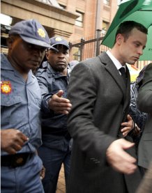 Atletismo: Julgamento de Oscar Pistorius é adiado e recomeçará no dia 5